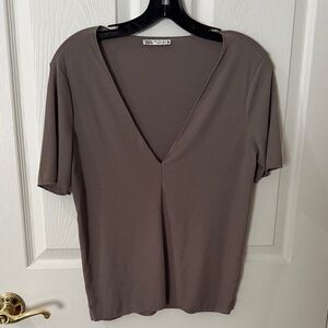 Zara Women's Short Sleeve V-Neck Top - Taupe ribbed size medium